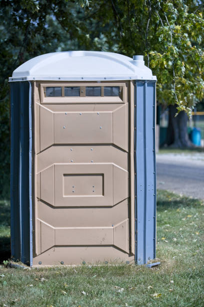 Best Portable restroom trailer rental  in Santa Rosa, CA